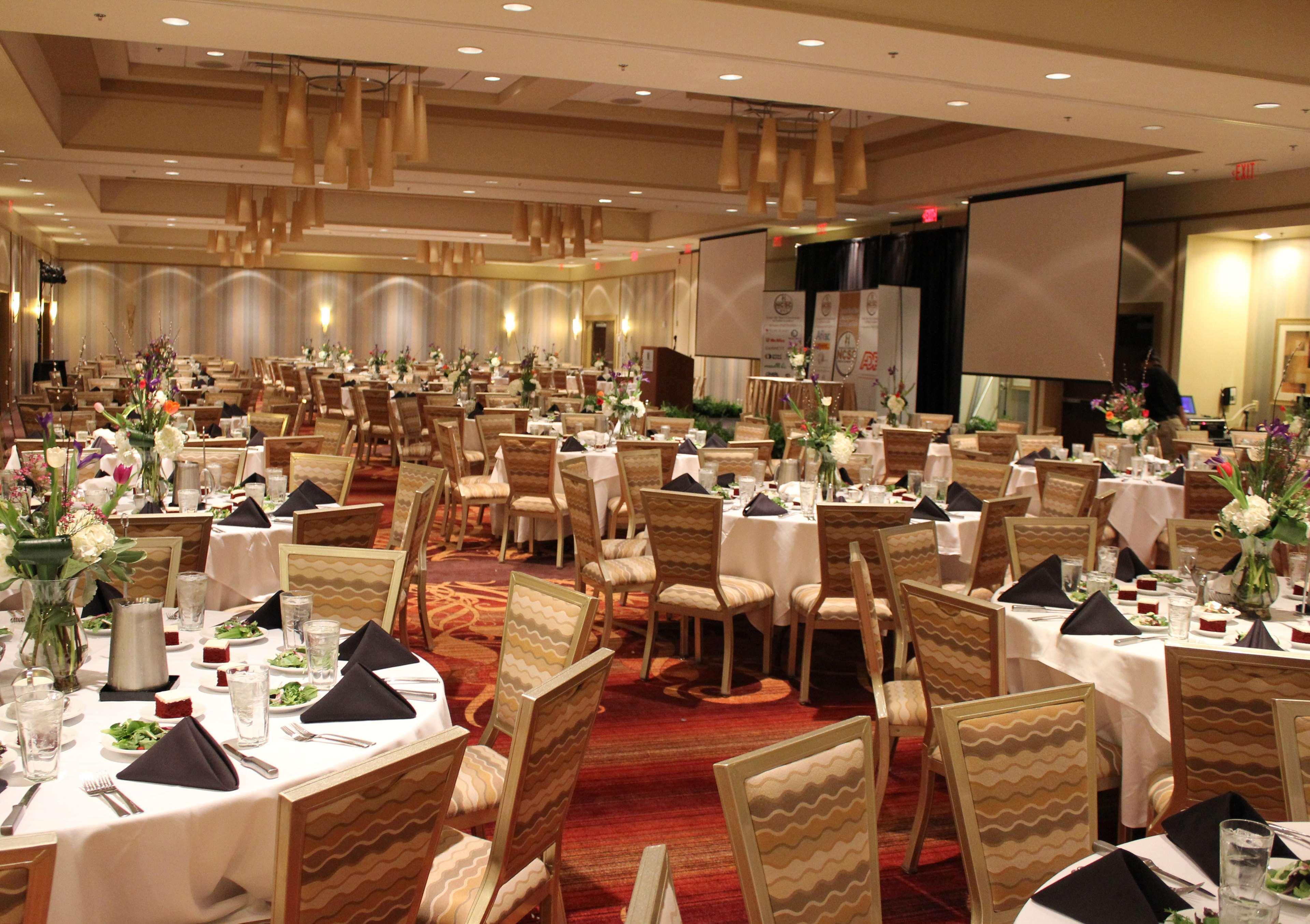 Embassy Suites Atlanta - Kennesaw Town Center Buitenkant foto
