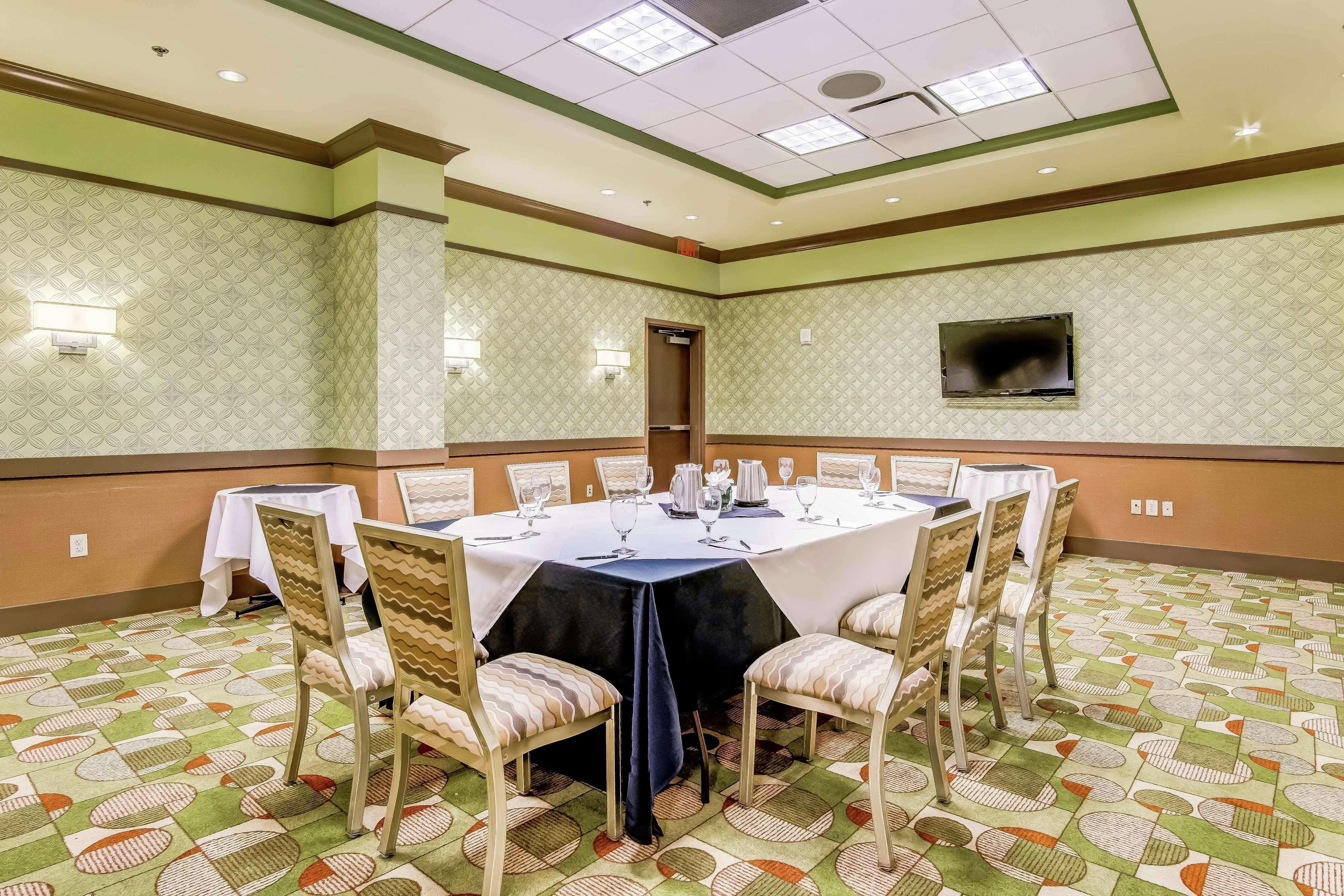 Embassy Suites Atlanta - Kennesaw Town Center Buitenkant foto