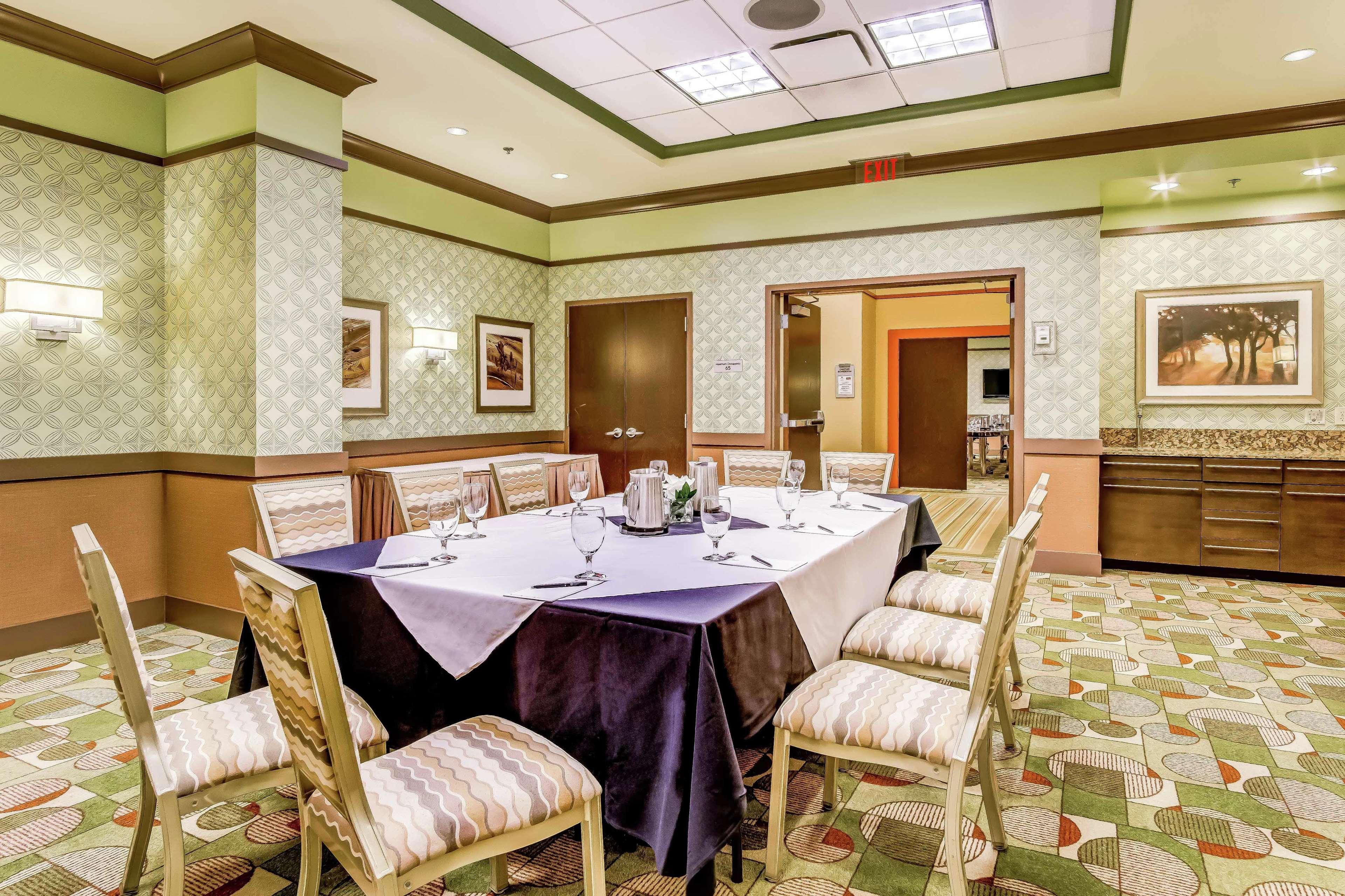Embassy Suites Atlanta - Kennesaw Town Center Buitenkant foto